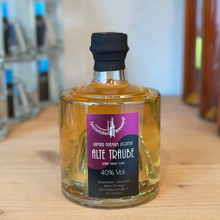 Lade das Bild in den Galerie-Viewer, Alte Traube