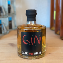 Lade das Bild in den Galerie-Viewer, Dark Hot Night Gin